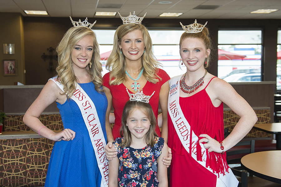 We had an awesome time at Chick-fil-A Leeds this past Tuesday night and wanted to share some Miss Leeds Area Spirit Night at Chick-fil-A photos! The newly crowned Miss Alabama, Hayley Barber, along with our very own Miss Leeds Area, Briana Kinsey 