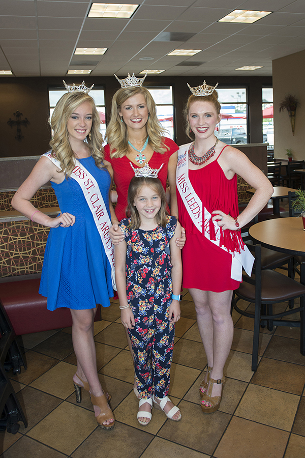 We had an awesome time at Chick-fil-A Leeds this past Tuesday night and wanted to share some Miss Leeds Area Spirit Night at Chick-fil-A photos! The newly crowned Miss Alabama, Hayley Barber, along with our very own Miss Leeds Area, Briana Kinsey 